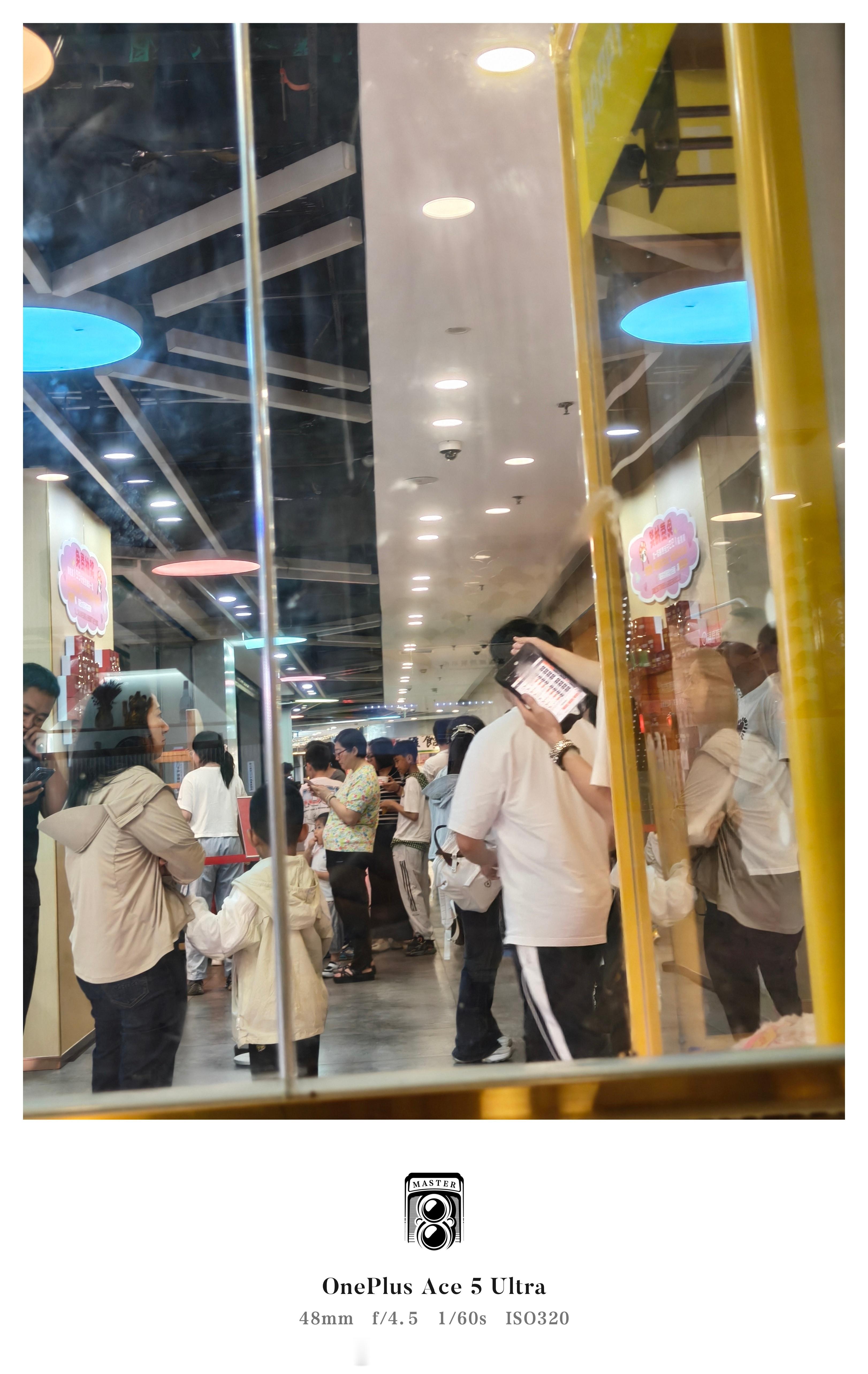 海底捞是真火啊还好我是来吃椰子鸡的～ ​​​