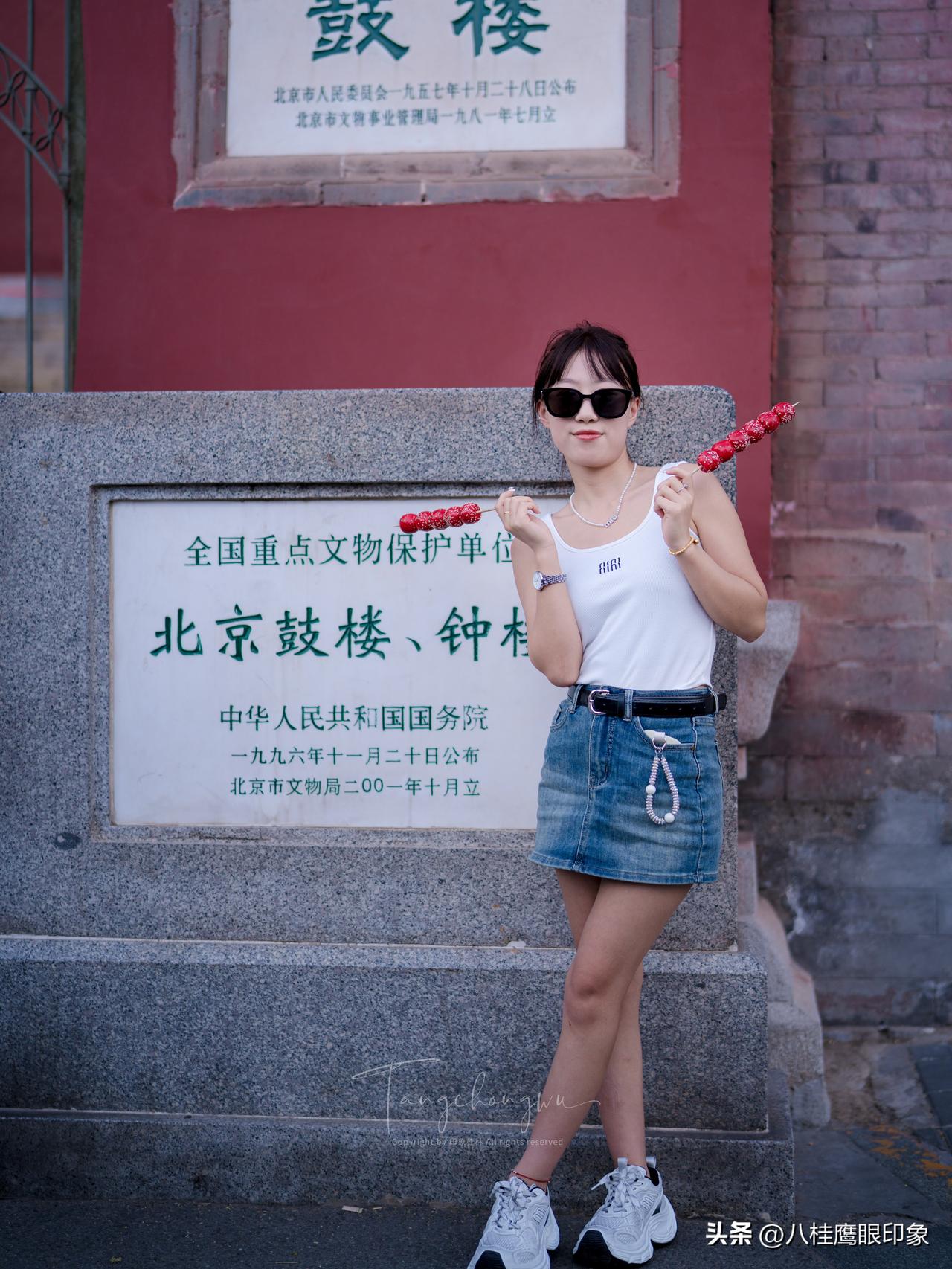 又到了一年一度的暑假，现在的北京真是人山人海，找到一个没人的地方真不容易，一定要