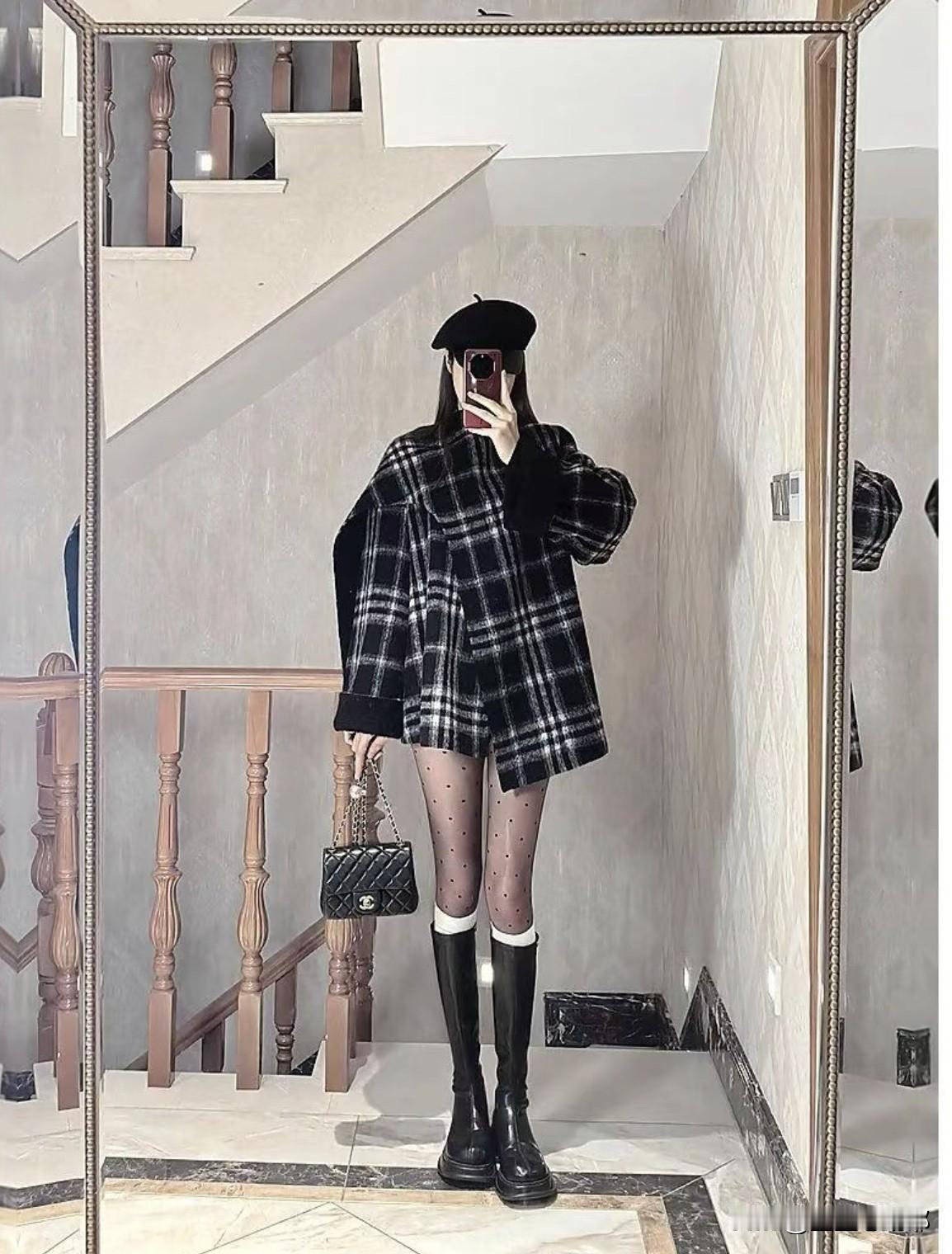 今日穿搭4选一 
大家更喜欢哪一套穿搭呢 
快来投票啦[兔年大吉]
如何穿搭会具