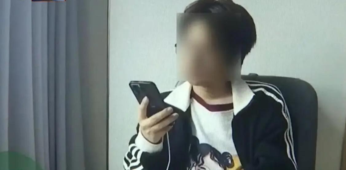 单亲妈妈和小12岁男子“姐弟恋”，期间转10余万，给男友做生意，怀孕后男友却失联