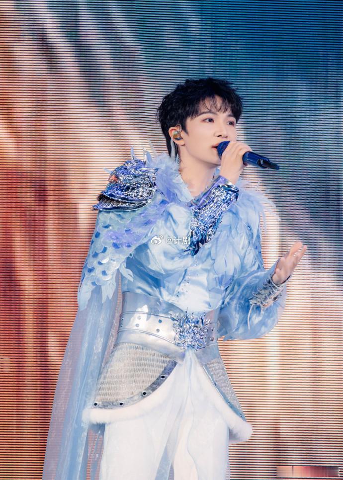 周深重庆演唱会 周深再度唱响重庆，5月30、31日双场开唱，4.24预售，时隔6