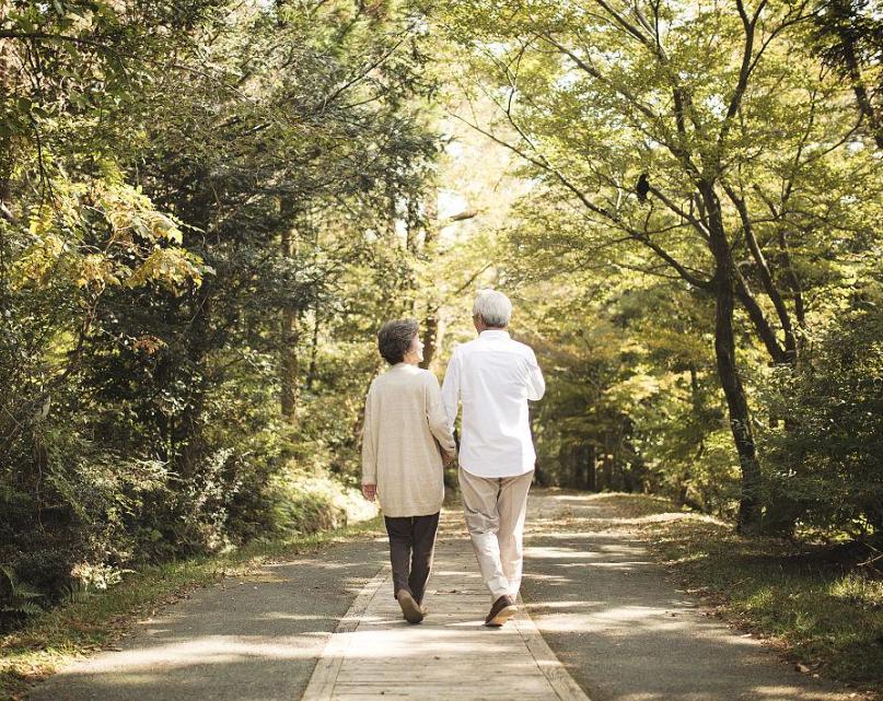 步数和死亡率有关系？医生叹息：55岁以后，就别再和步数较劲了！

“我一直以为多