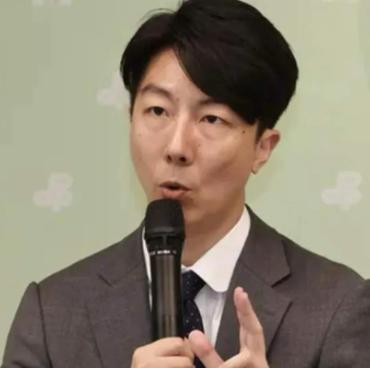 民进党发言人的“我不是中国人”声明，听似个人政治表态，实则是国家统一红线前的一次