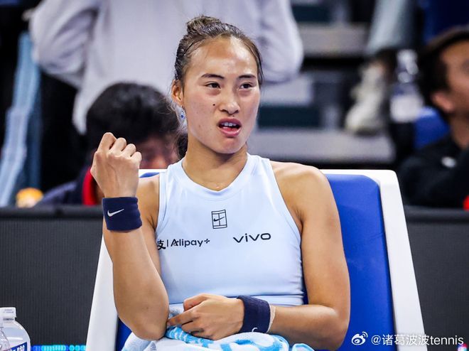 郑钦文首先说了自己的竞技状态，“我觉得状态都还不错。大家都知道印第安维尔斯的球弹