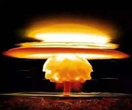 如今日本妄图拥有核武器，谁能给予其致命一击呢？

日本作为唯一遭受过原子弹轰炸的