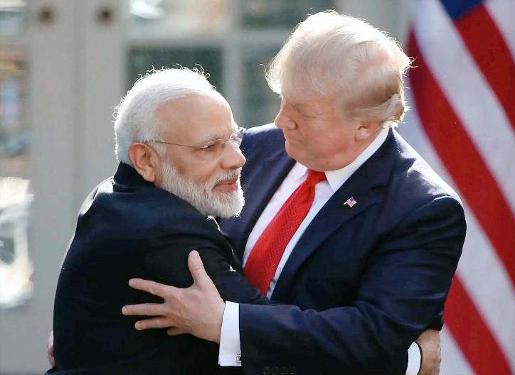 最近美印这俩国家，谈了快一年的贸易协议闹了个大乌龙。
 
去年美国看到印度买俄罗