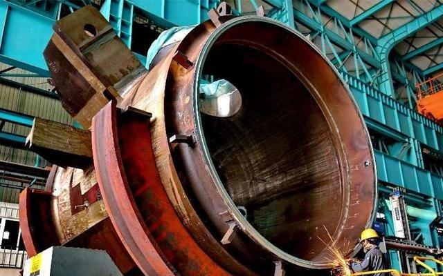 台湾军事学者谭传毅发文提出：氦气的战略重要性远超稀土，中国已突破美国垄断，“氦气