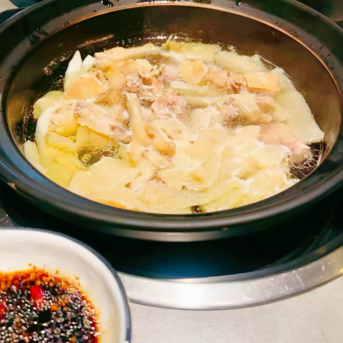 吃一锅鲜美的竹笙椰子鸡🥥🍗… 