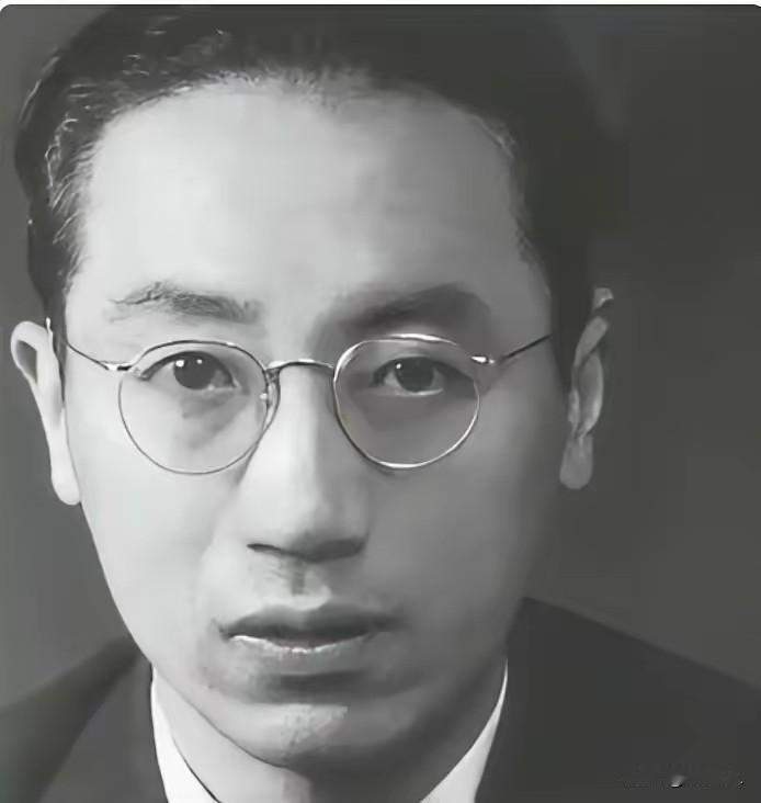 2005年，95岁的费孝通走到了生命尽头。他攥着女儿的手，留了句话："我走了以后