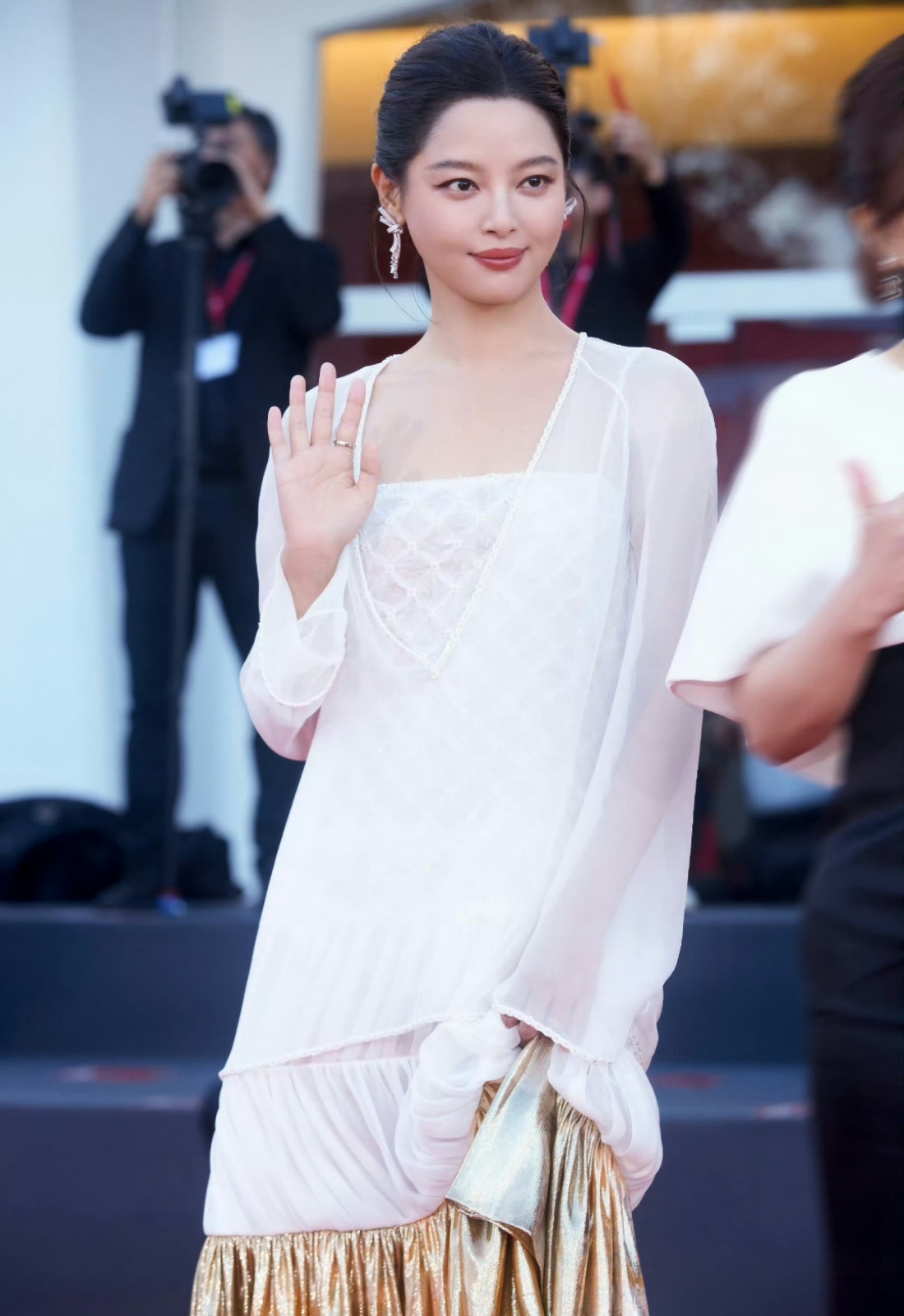 VOGUE官宣辛芷蕾，辛芷蕾就是如此权威哈，单封我们来啦[yeah] ​​​