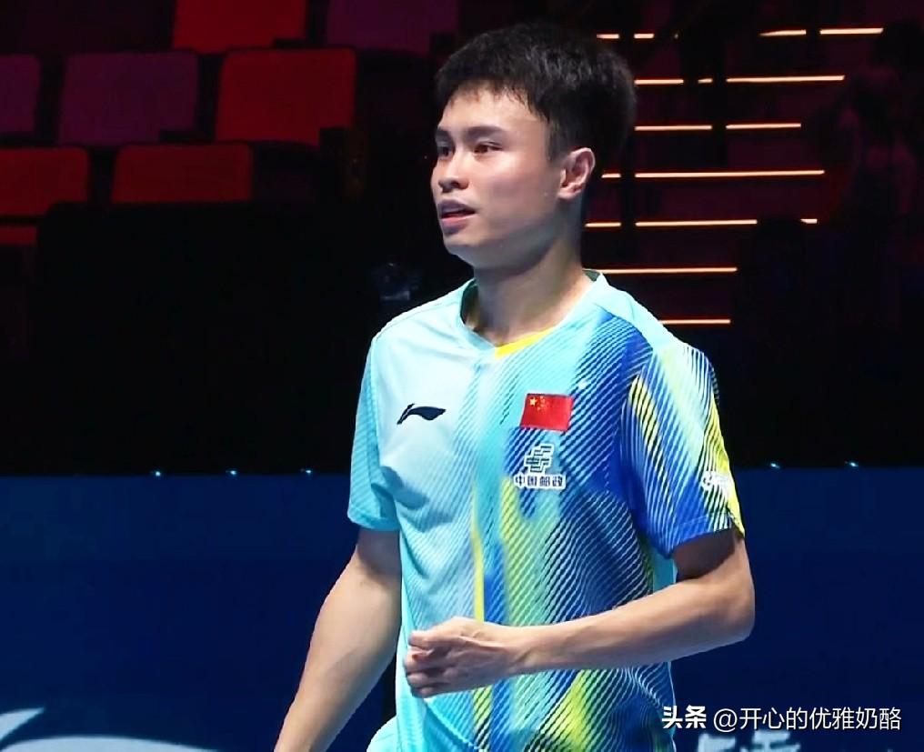 周启豪也输了，显然今天电力不足。
周启豪今天发挥还好，四局结束场上大比分2-2平