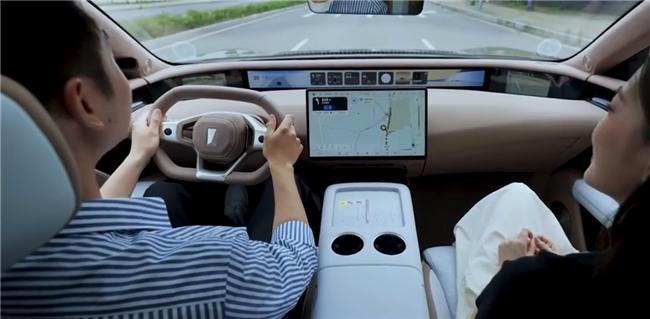 华为乾崑智驾搭载量突破100万，与11家车企合作推出25款上市车型。奥迪、猛士、
