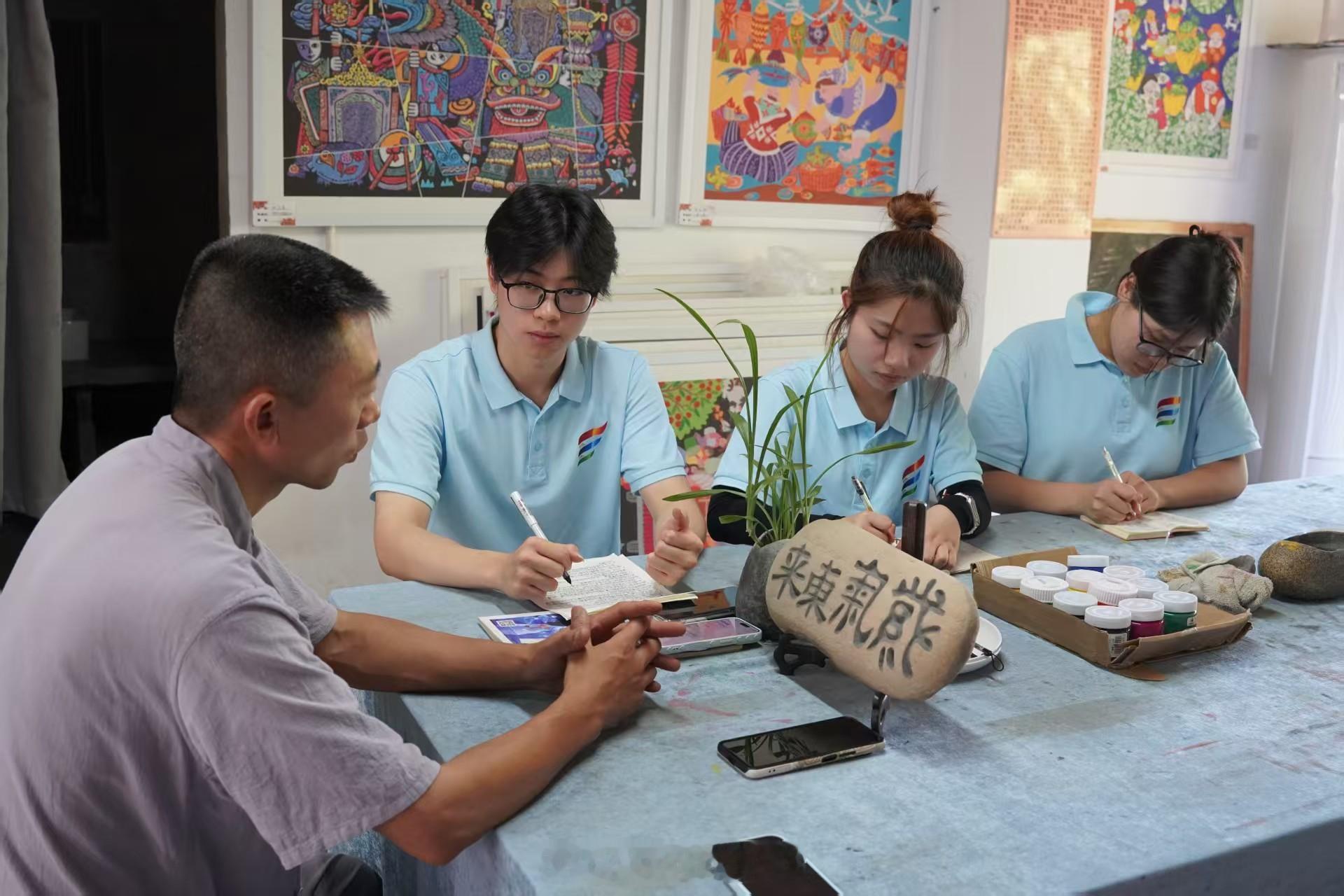 【寻访东溪版画，匠心赓续非遗】青春三下乡2026大学生暑期三下乡    为落实“