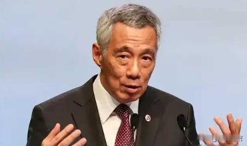 “一个社会如果将溜须拍马视为情商，把利益输送视为协调能力，把打压有能力但“不合群