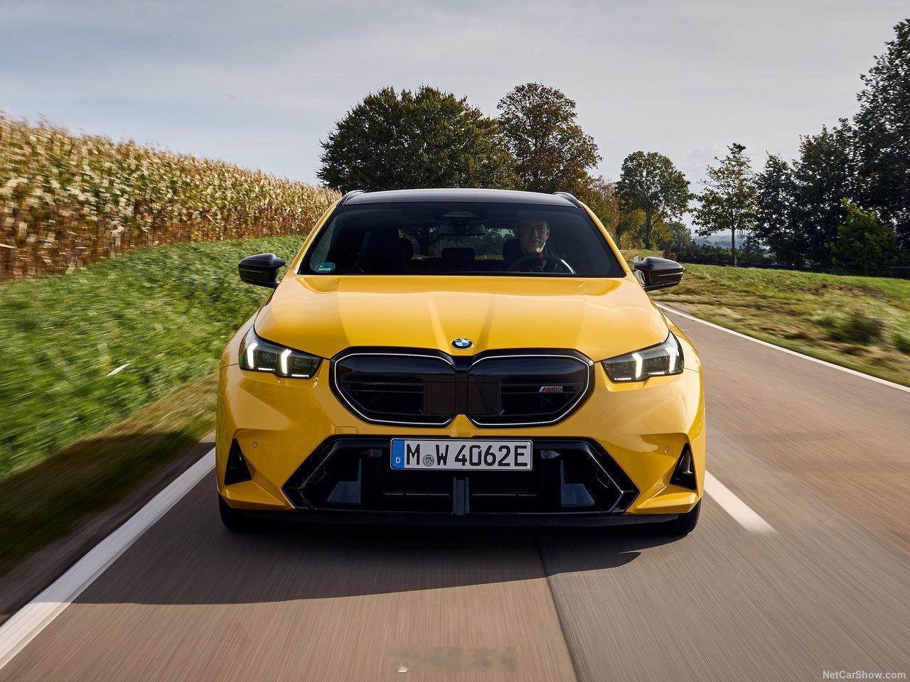 2025 BMW M5 (G99) Touring这一代M5开始，宝马大胆起用了