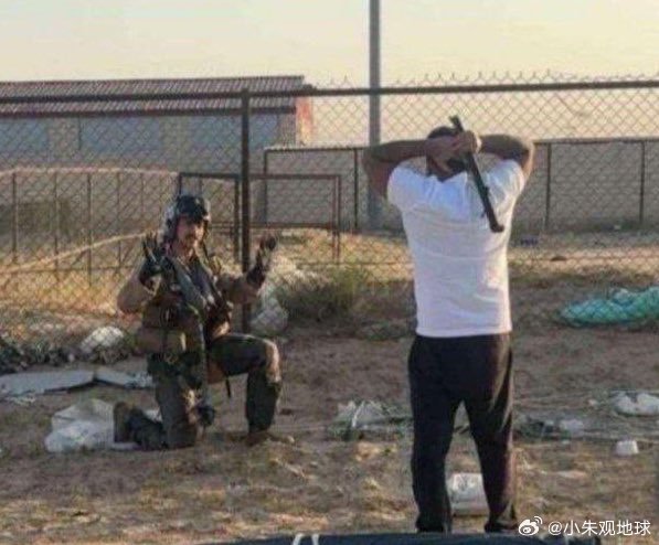 多架美军战机坠毁 飞机真摔了，人真没事，当地人拿棍棒“欢迎”美伊以冲突中东局势
