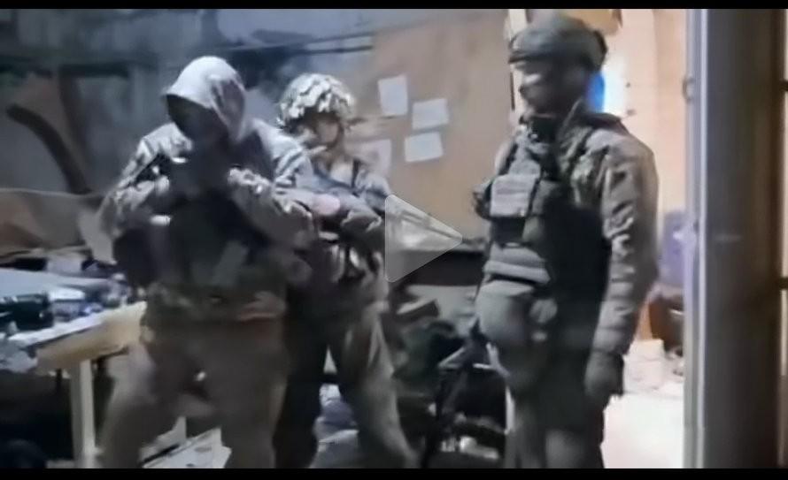 俄罗斯在前线攻势如潮，在后方不断面临乌克兰特种作战而防不胜防。
12月25日，俄