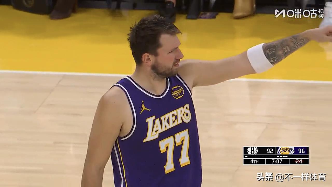 东契奇41分8篮板3助攻，詹姆斯14分6篮板8助攻，里夫斯26分8篮板5助攻，湖