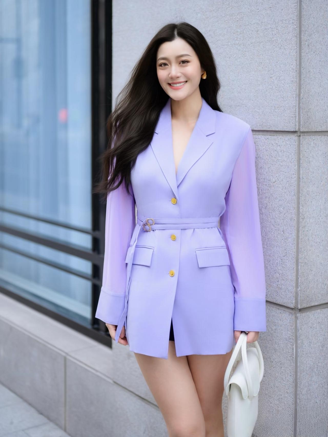 你觉得女人最重要的是美貌还是人品美貌重要，但是人品最重要。