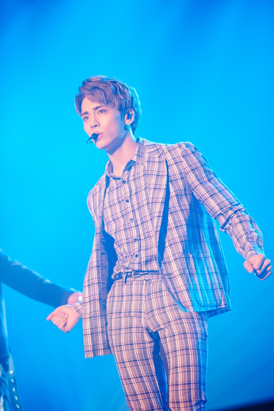 SHINee官方账号更新，金钟铉37岁生日快乐！ 