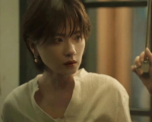 万茜真破碎感的神，演技太好了，好有感染力 ​​​