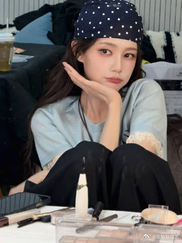 李一桐可爱值100%李一桐可爱值100%🤩简直就是把我给萌化了呀，今天是女王呀