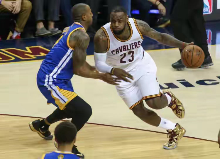 伊戈达拉谈詹姆斯引发自由市场热潮前NBA总决赛MVP伊戈达拉接受了ESPN的采访