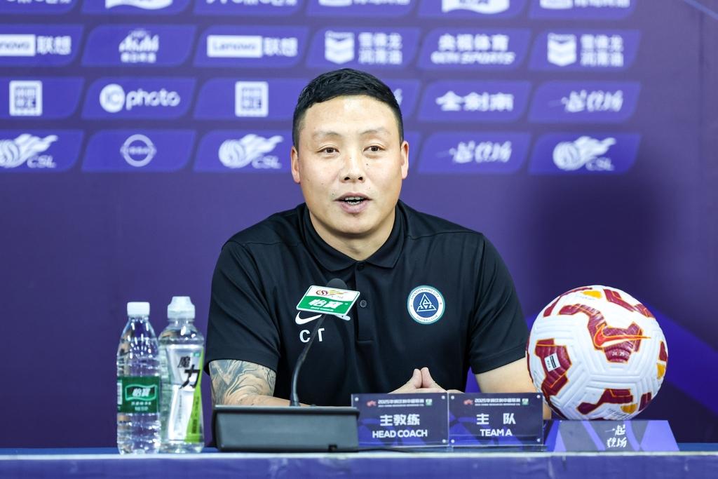 陈涛：对球员表现感到满意，他们可以昂首挺胸走出球场