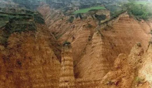 比石油稀土还金贵！中国200万平方公里黄土层，藏千年的战略！

此时此刻，窗外的