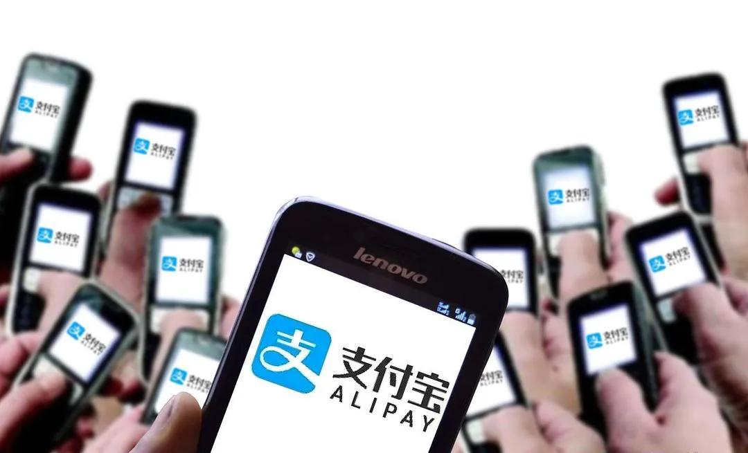 给大家一句忠告，失业后就别再瞎找工作了，现在的就业大环境普遍不好，普通人的选择更