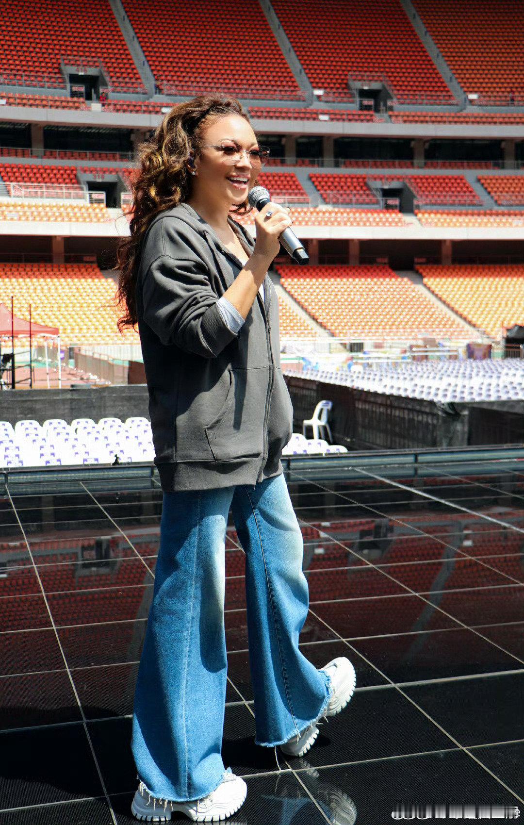 香缇莫加盟声生不息华流季 声生不息 直播零修音也稳如CD的实力！香缇莫加盟后，华