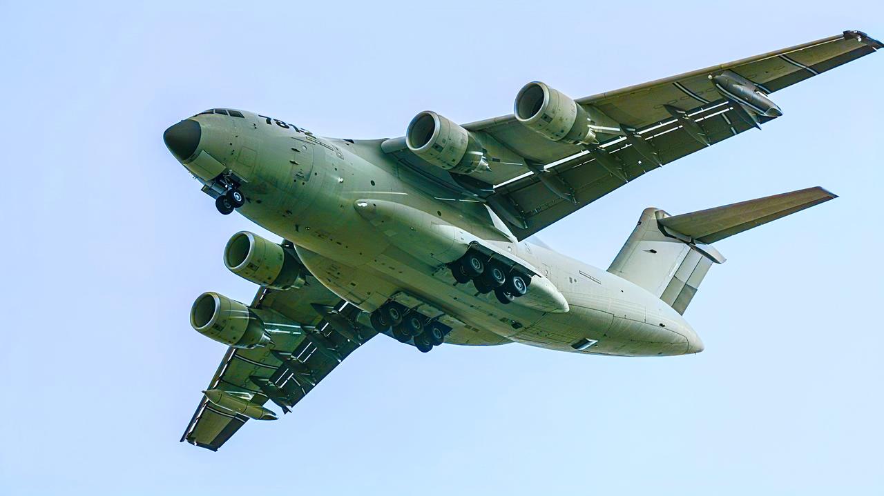 中国空军现役战略运输机达到百余架

据网络图片统计数据，截止到2025年12月，