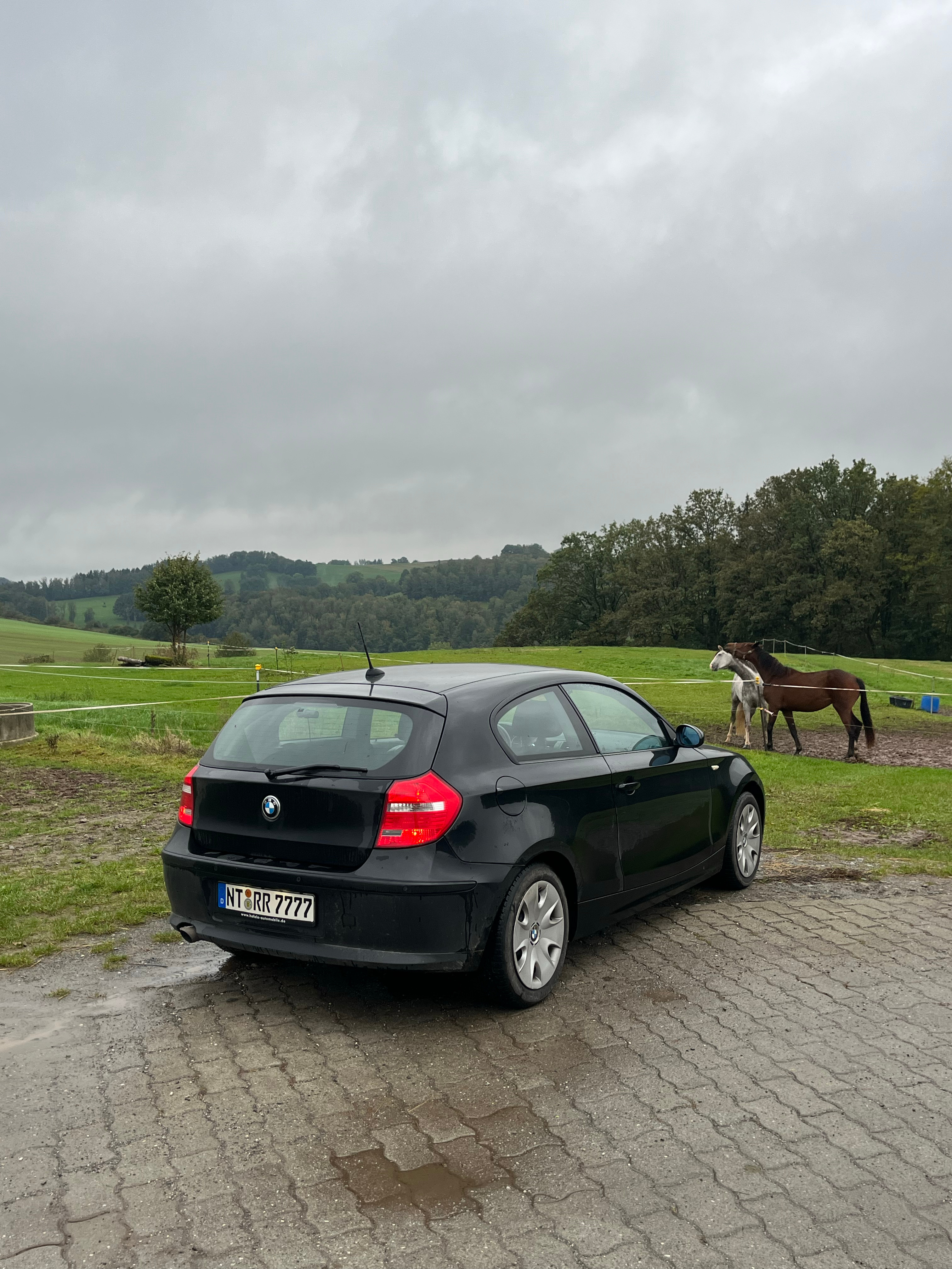 不丢人，我以前那老1系就是两三万，那车可太好了，我都想再买一个开