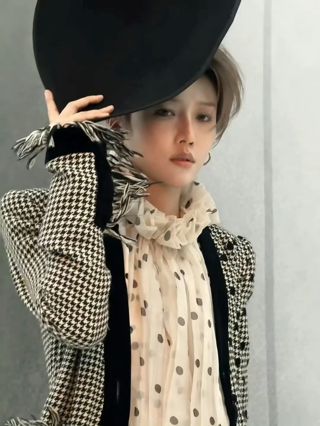 2025爱奇艺尖叫之夜明星造型图刘雨昕、孟子义、徐若晗 、田曦薇、周洁琼、翟子路