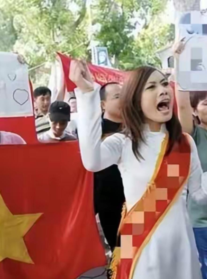 越南要回归？千年渊源不是简单归属就能概括
 
“越南要回归？”近来，不少越南网友