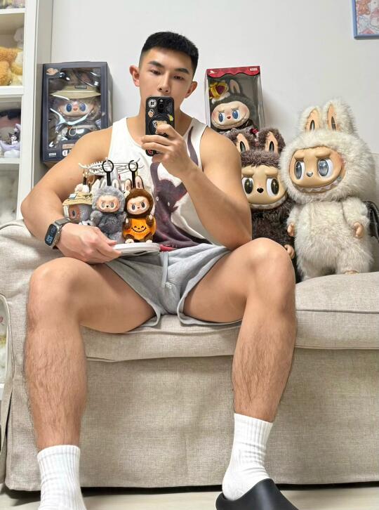 谁懂啊 小灰灰也太好看了吧🥹