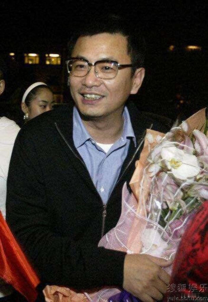 王家卫的电影其实我也看过不少，主要都是奔着高分去的，看完云里雾里的，一查才知道又