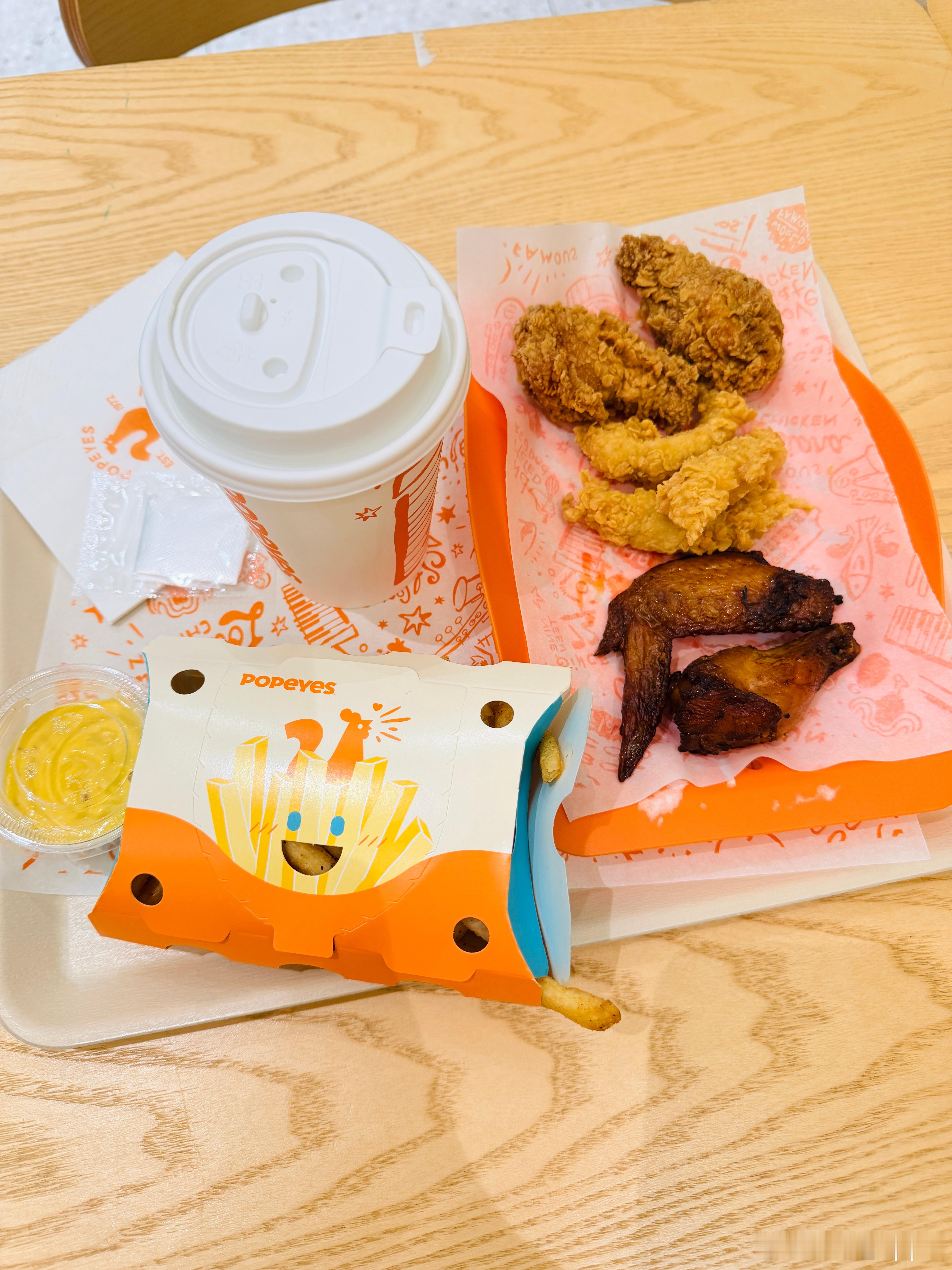 晚上好 突然想吃炸鸡是什么原因🤔菡菡子的日常 上海·虹桥天地购物中心