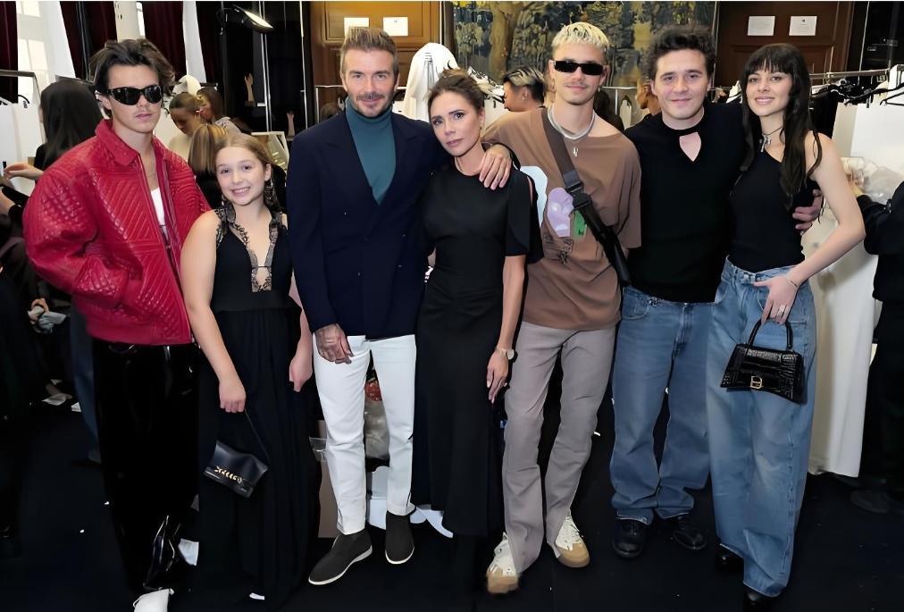 贝克汉姆遇到恶霸亲家 足坛传奇也躲不过豪门家庭纷争。贝克汉姆碰上华尔街素有“恶霸