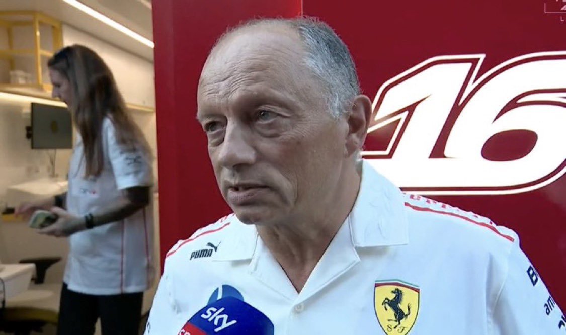 F1 法拉利领队瓦塞尔表示在蒙扎前讨论汉密尔顿与勒克莱尔之间讨论车队指令还为时尚