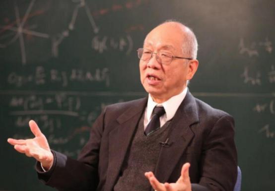 “遮羞布被扯掉了！”美籍华裔数学家丘成桐直言，中国的数学水平比美国落后了80多年