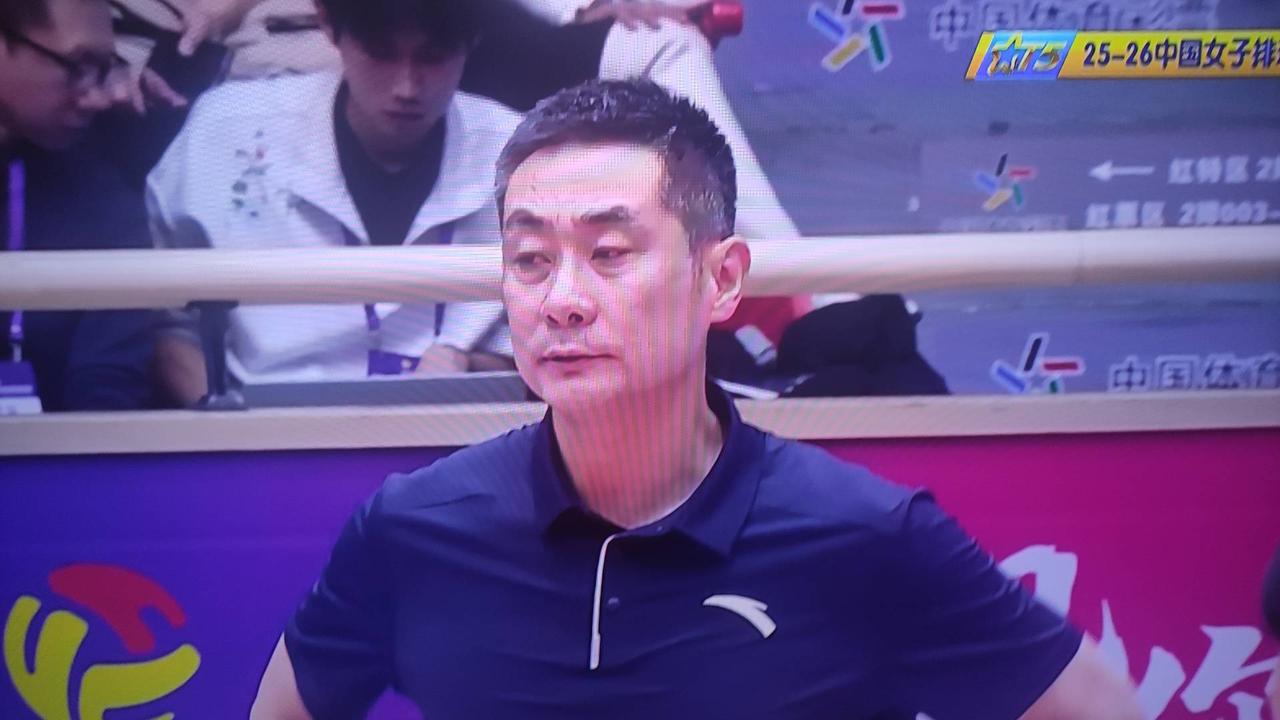 陈方，这么打就对了
    昨天发文说只要天津女排抱着冲击对手的心态，教练组战术