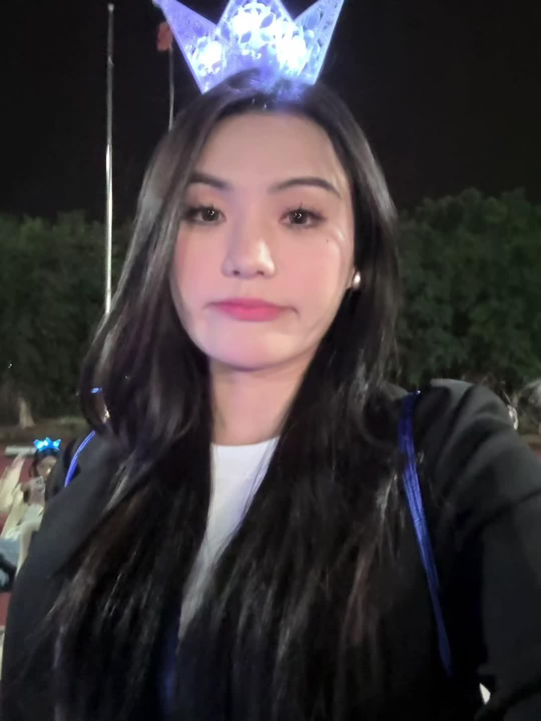 我爱你的明媚 也接受你的破碎旺夫女人