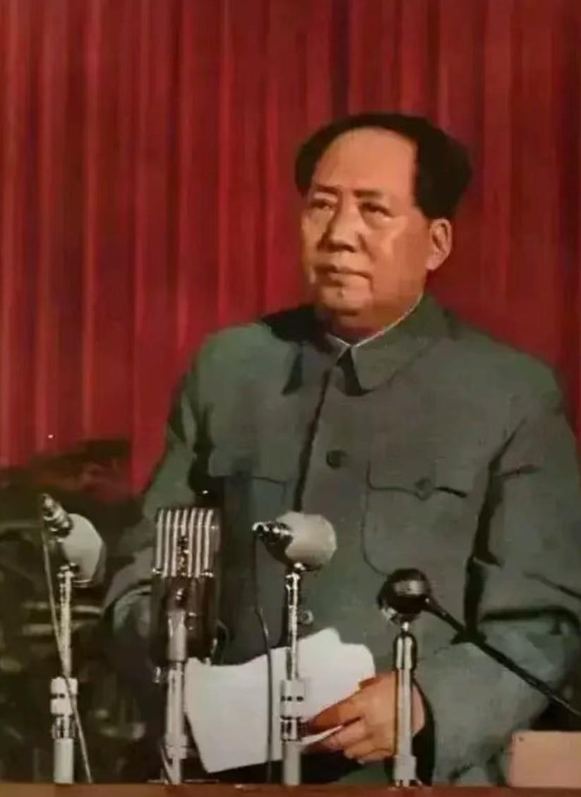 硬气！列强上门索要巨额赔款，毛主席一句话霸气回怼，看懂才知大国风骨
 
新中国刚