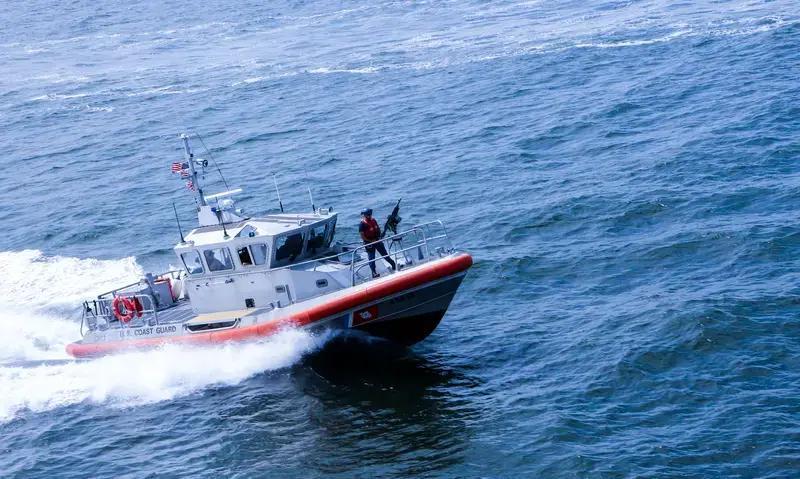 快讯！快讯！
 
有媒体称，美国方面突然宣布了针对军购报价的专项核查，焦点就是小