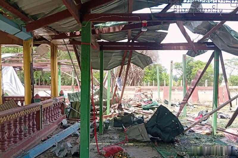 缅甸军方空袭寺庙致14人死亡 目击者指责佛教节日期间发动袭击海外新鲜事 据两名目
