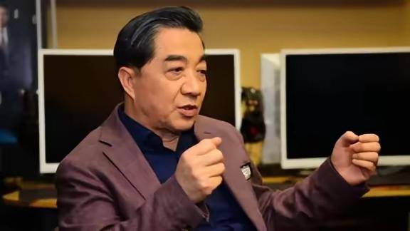 一点没错！局座张召忠的观点：日本敬畏强权，只有打服了才能安分。
对日本去工业化，