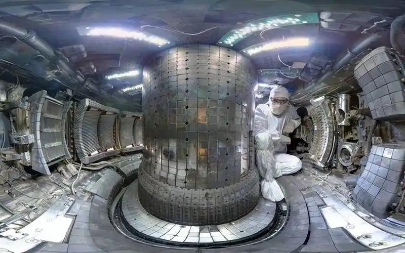 中国牵头全球攻坚！“人造太阳”2027年冲刺，清洁能源迎来终极答案
 
11月2