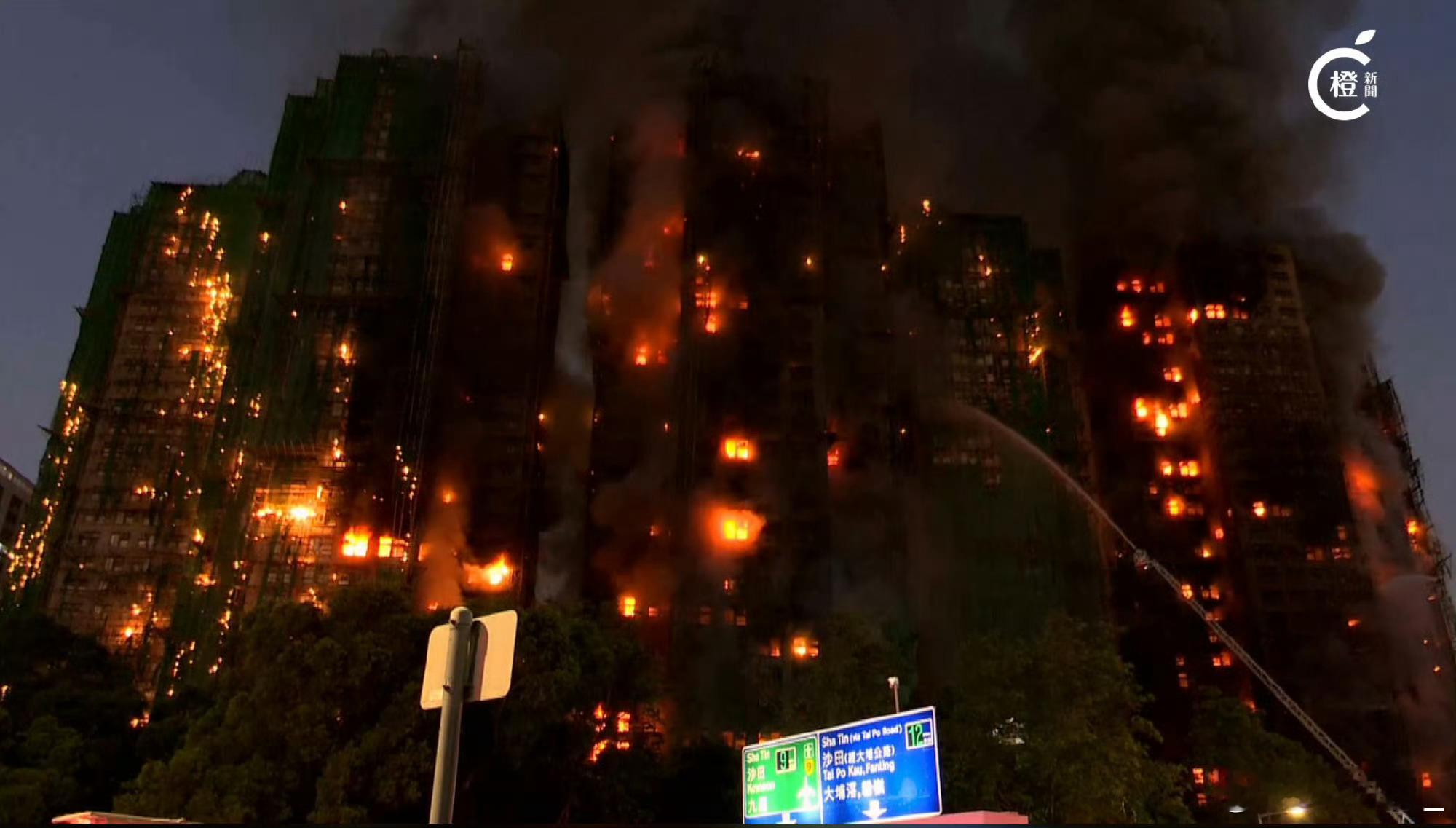 香港火灾说是维修的时候，棚架跟防护网之间没有用防火网 