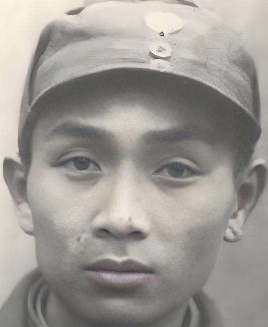 1951年，刑场上枪栓已经拉响，地主徐斐章闭目待死。他早已认命——从公审那一刻起